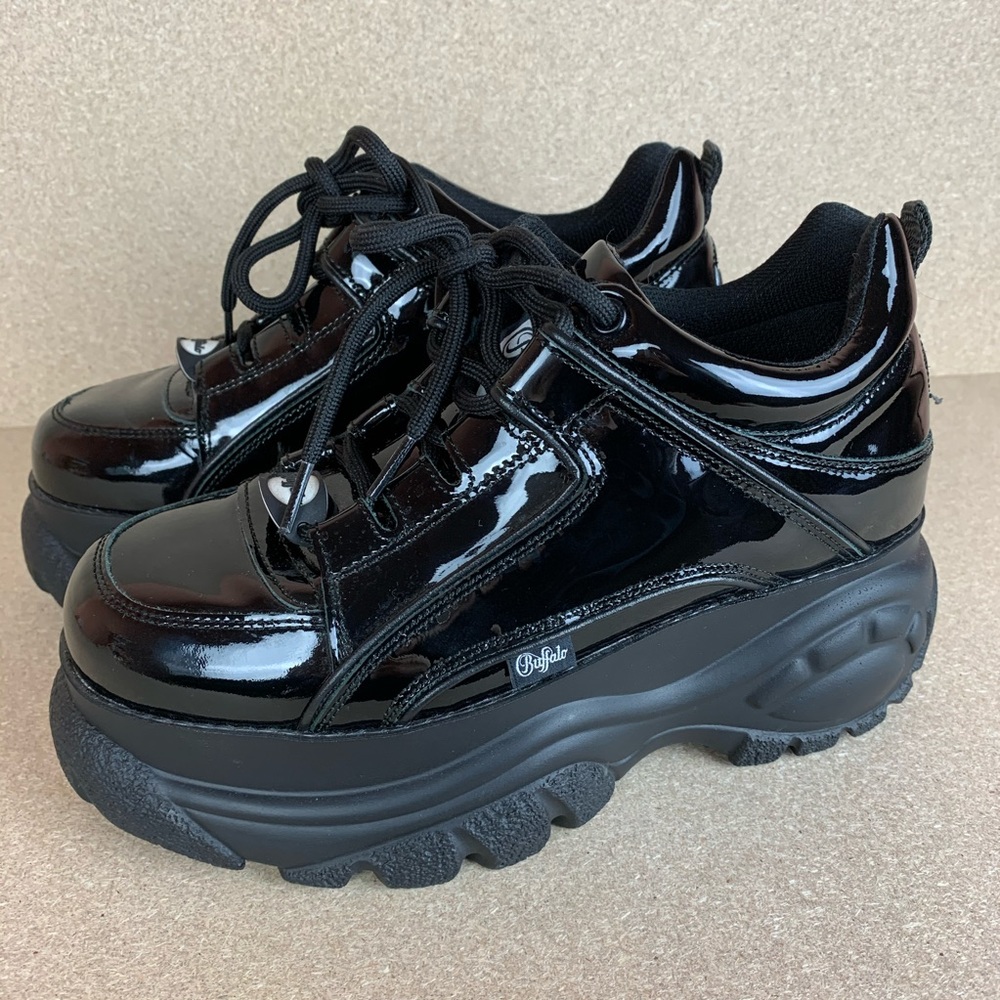 Buffalo London Platform Sneakers Patent Leather